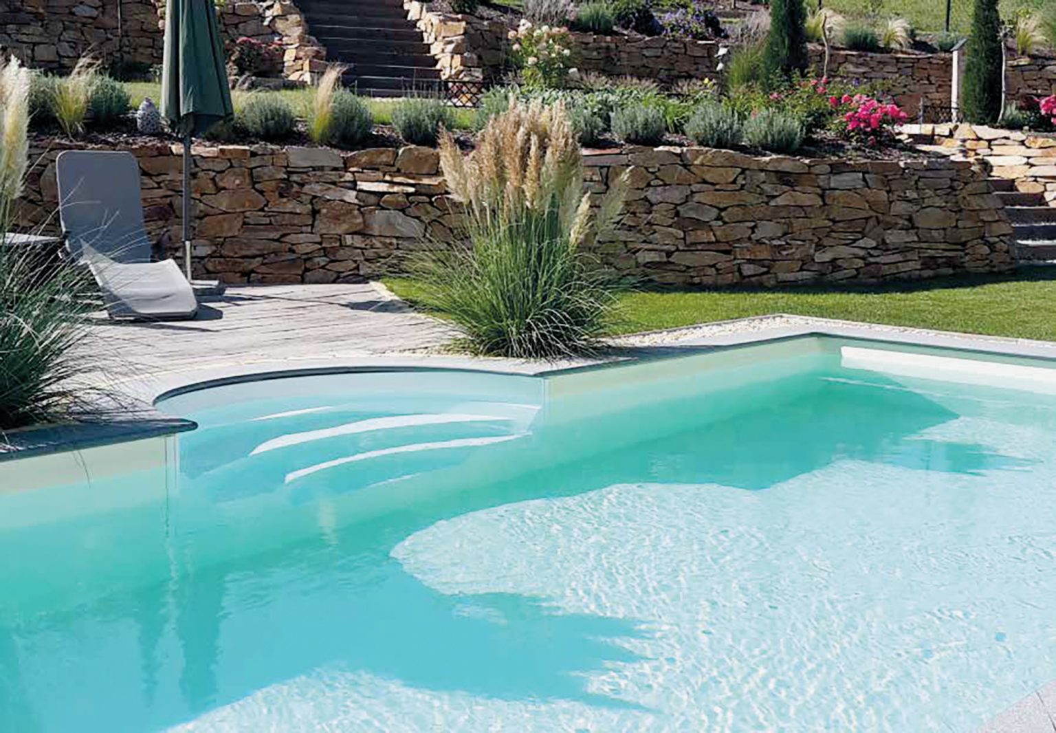 Swimmingpool Poolüberdachung Aushub und Einbau Kärnten